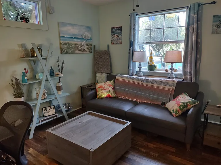 756 W Cathedral Pl — Photo 20