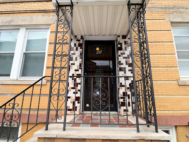 95 Nichols St #R-1 — Photo 9