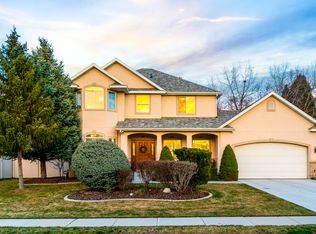 9525 S Carriage Chase Ln, Sandy, UT 84092