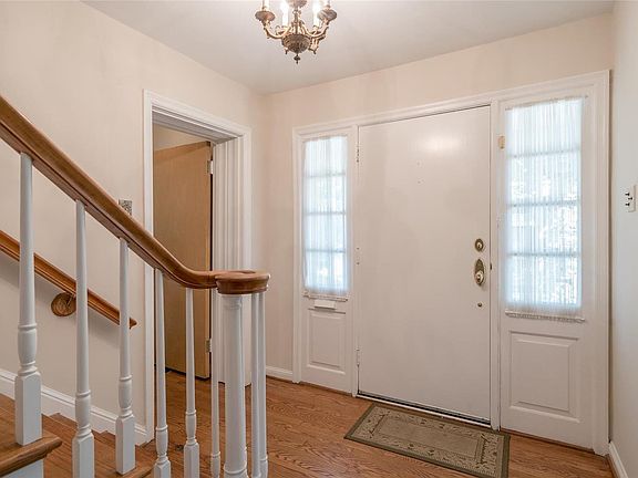3rd image of 8064 Watkins Dr