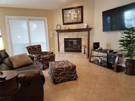 4th image of 169 Johns Glen Dr