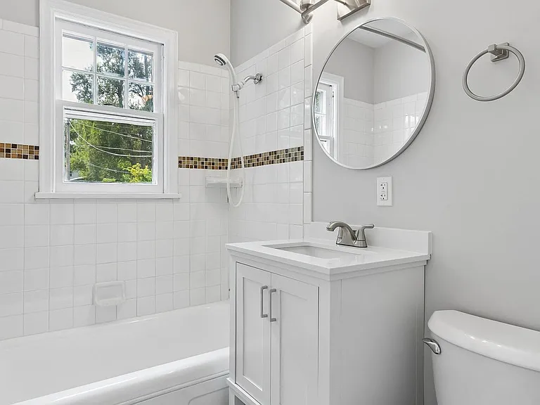 2602 Madison St — Photo 11