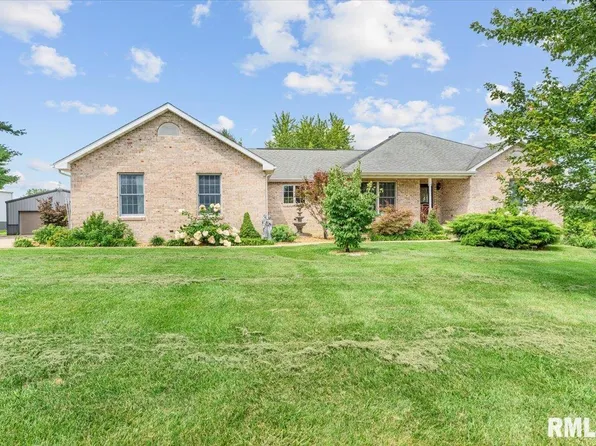 8035 Farmington Cemetery Rd, Pleasant Plains, IL 62677