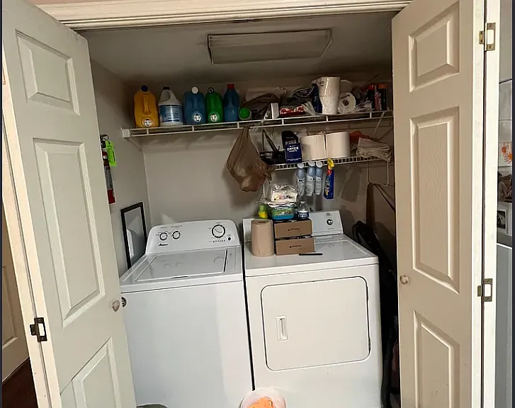 904 N Montgomery St #16 — Photo 6