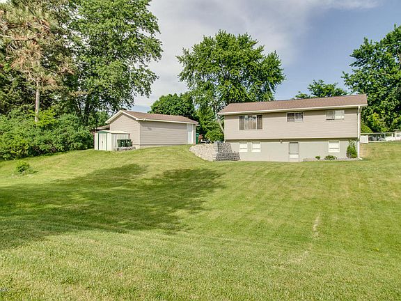 2nd image of 165 Cameron Dr