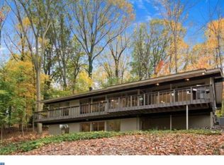 356 Pugh Rd, Wayne, PA 19087