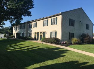 40 Springville Rd APT H, Mount Joy, PA 17552