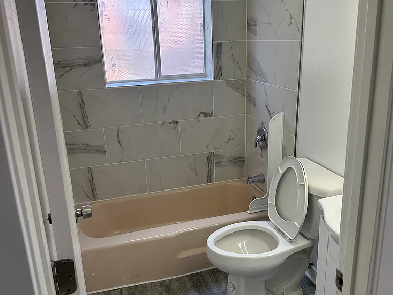 810 Piper Ln #2A — Photo 6