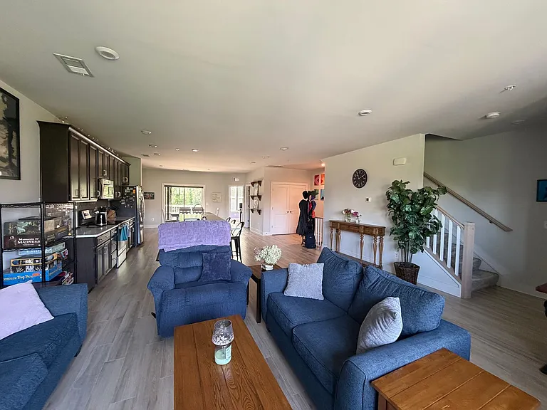 626 Noush Ct #B — Photo 15