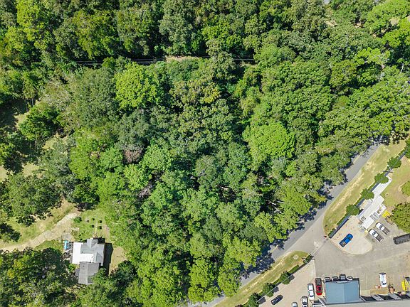3rd image of Fleischmann Rd
