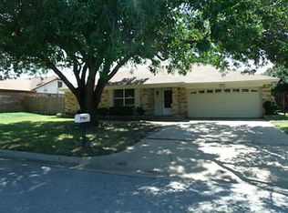 8504 Royal Ridge Dr, North Richland Hills, TX 76182