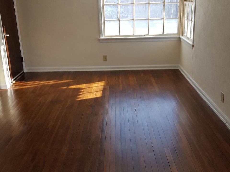 2nd image of 2030 13th St