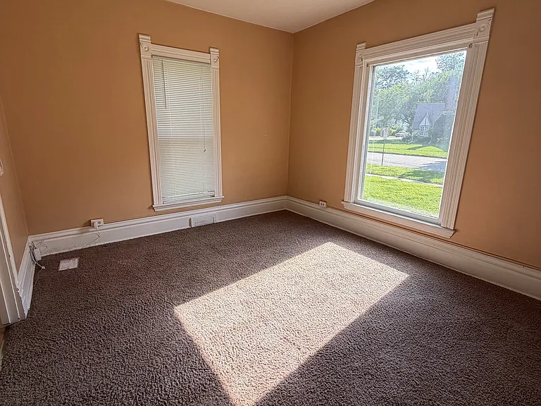 914 Washington St #1 — Photo 4