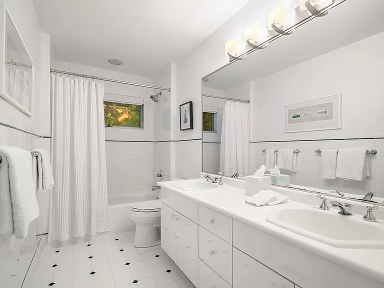 38 Three Mile Harbor Dr — Photo 19
