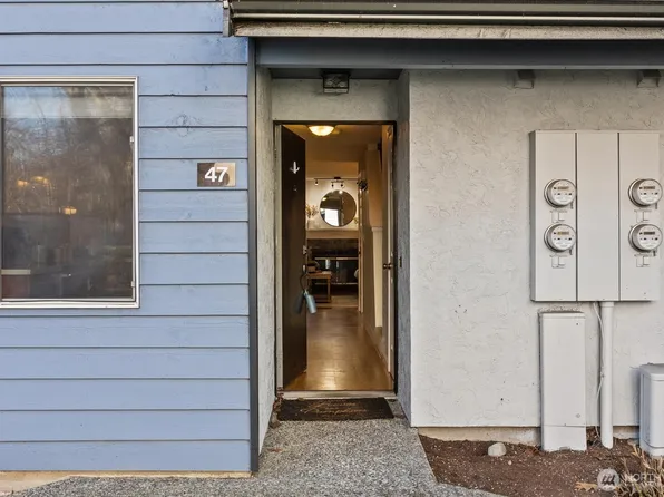 160 Newport Way NW #47F, Issaquah, WA 98027