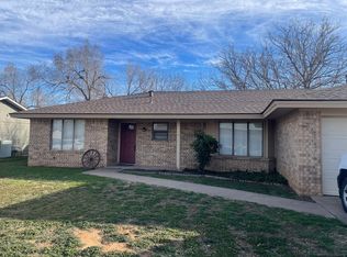 4819 9th St, Lubbock, TX 79416