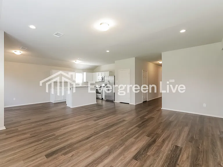 5421 Yukon Dr — Photo 4