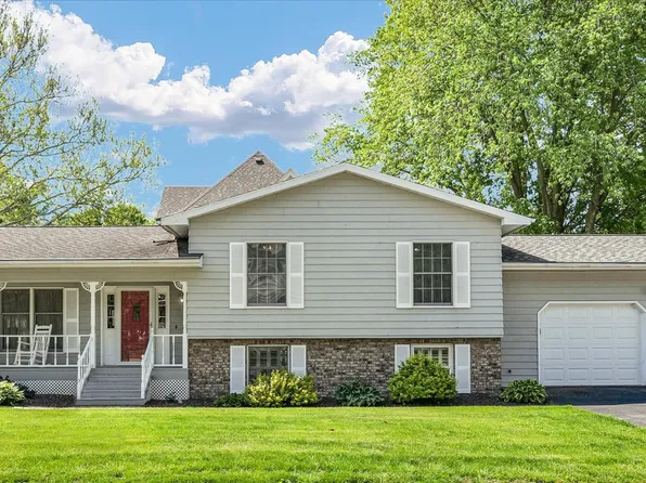 123 E 14th St, Gibson City, IL 60936