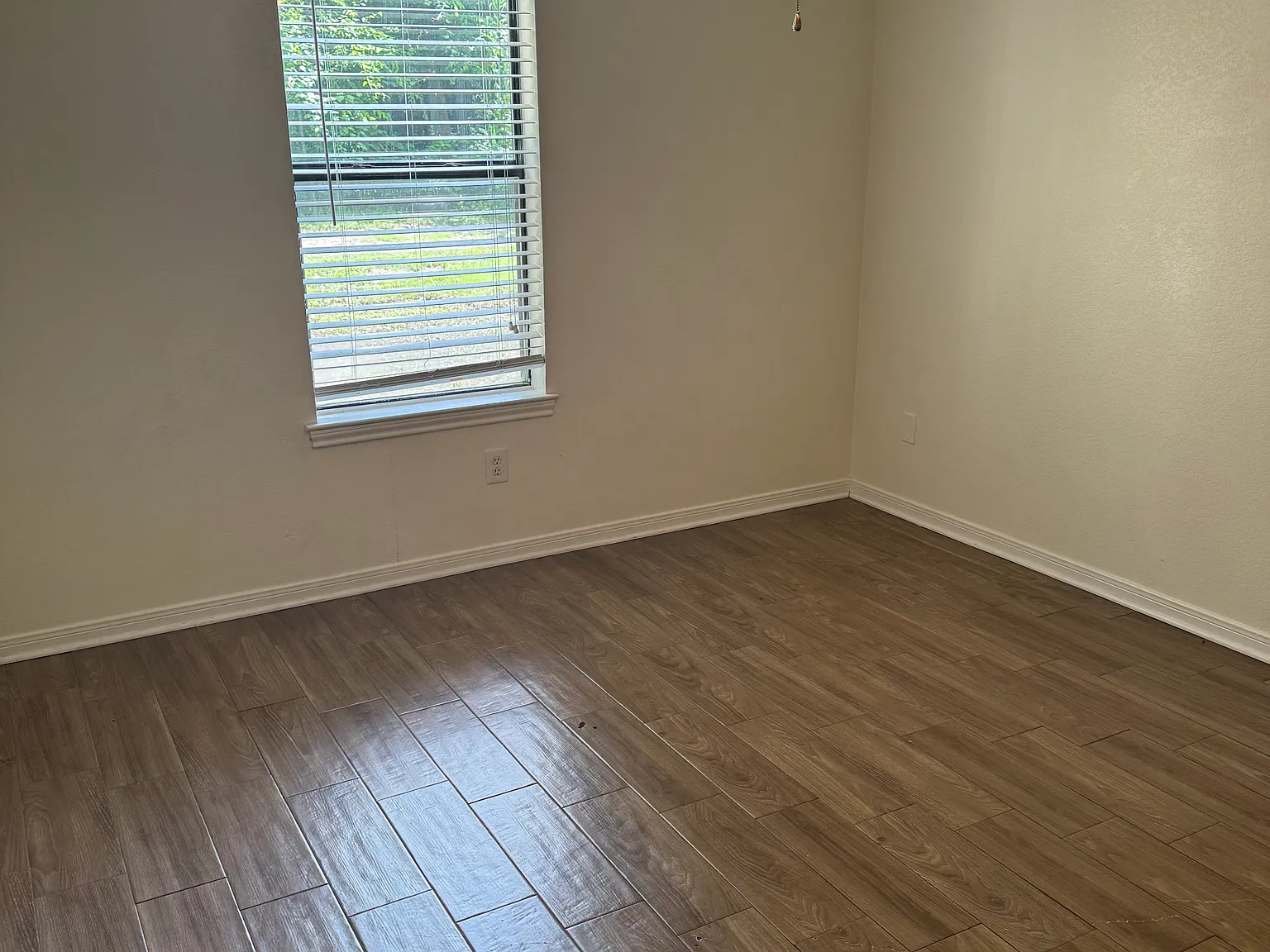 2 bed, 872 sqft, $825 — Photo 3
