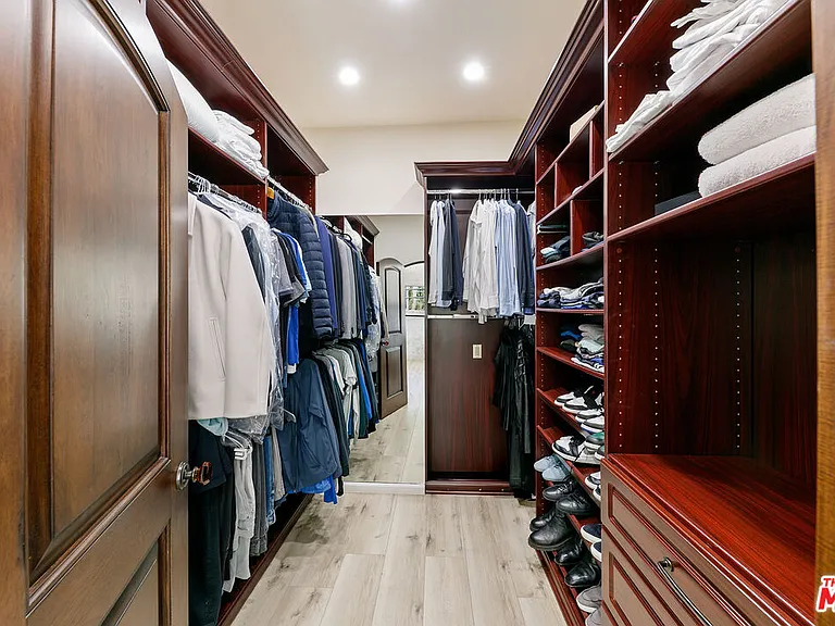 25216 Malibu Rd — Photo 13
