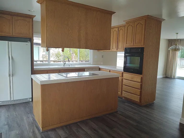 1234 Belknap Ct — Photo 11