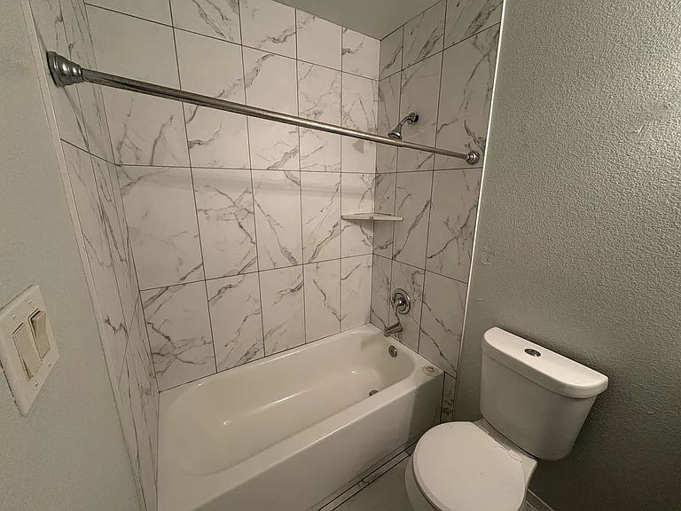 901 Carro Dr #3 — Photo 16