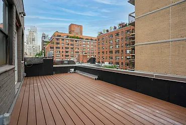 Rented by R New York