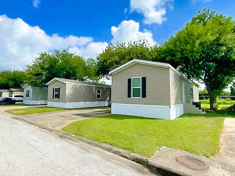 3 bed, 1216 sqft, $899 — Photo 4