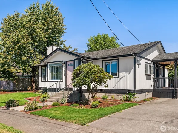 1747 Harding Street, Enumclaw, WA 98022