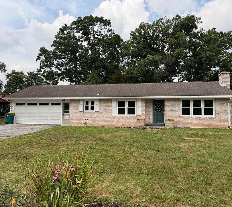 1st image of 118 Sycamore Dr