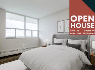 1257 Lakeshore Rd E, Mississauga, ON L5E1G3