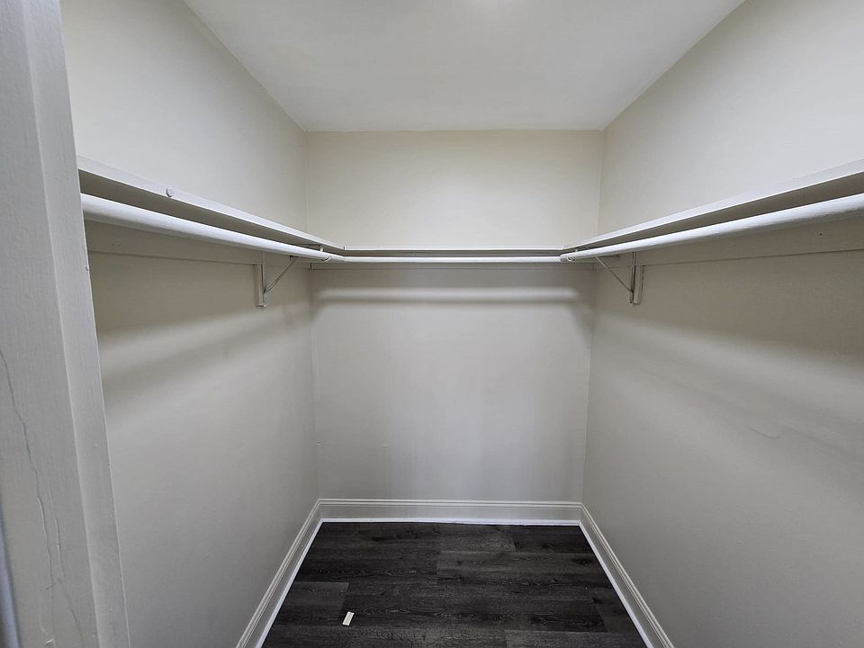 1st image of 270 E Haverhill St APT 6