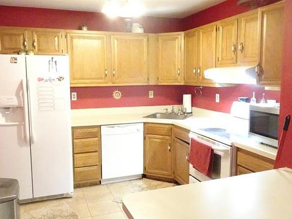 5th image of 1106 Twin Circle Dr Unit 1106
