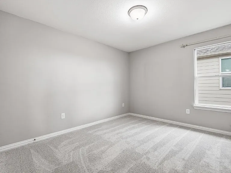 817 Adelyn St — Photo 24