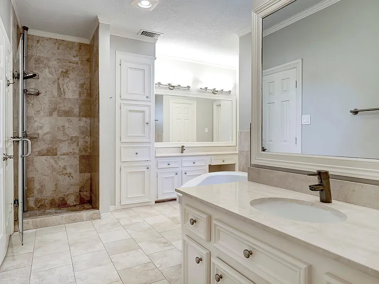 4120 University Blvd — Photo 15