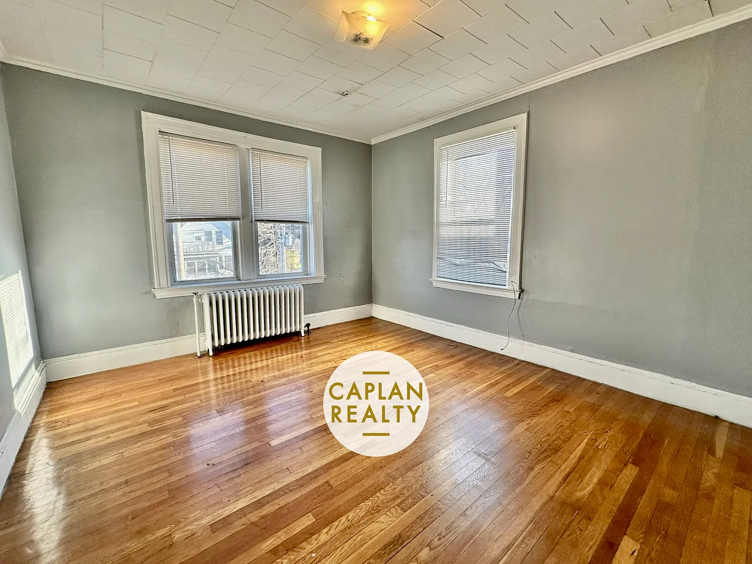 3 bed, 1300 sqft, $2,495 — Photo 1