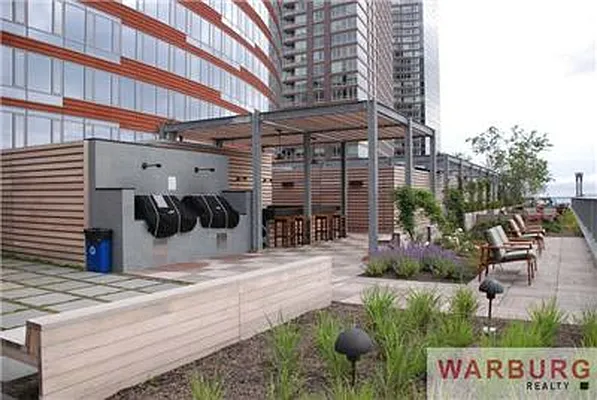 Sold by Warburg | media 13
