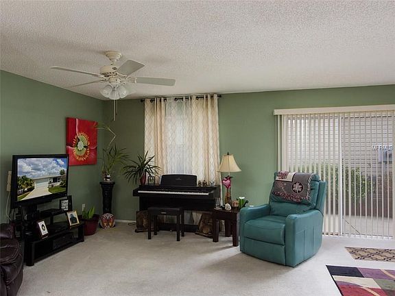 5th image of 1441 Crestwood Ln