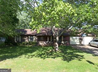 2594 Morgan Lake Dr NE, Marietta, GA 30066