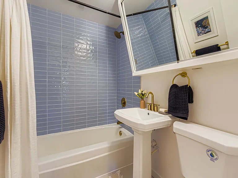 4264 W Radcliff Ave — Photo 25
