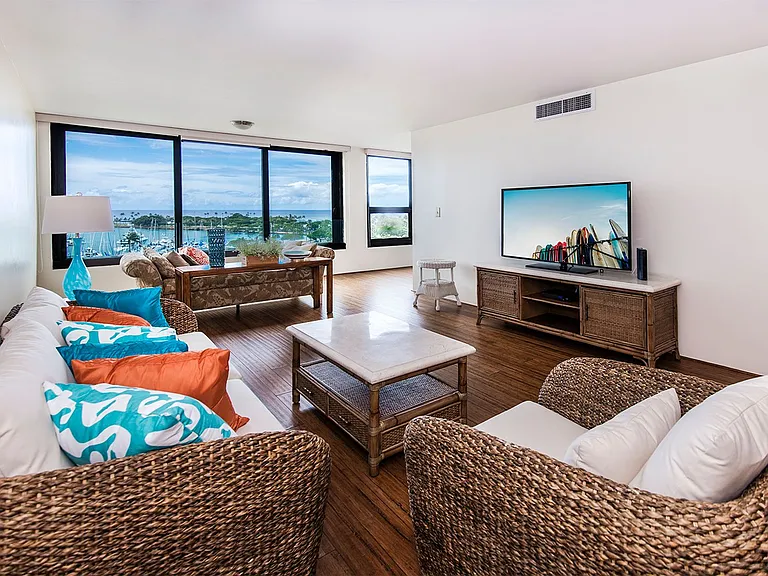1600 Ala Moana Blvd #1110 — Photo 3