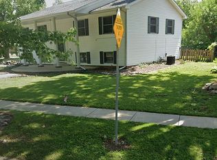 2 Bellerive Rd, Springfield, IL 62704