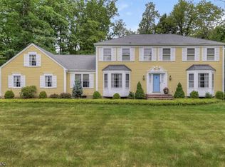 40 Berkeley Cir, Basking Ridge, NJ 07920