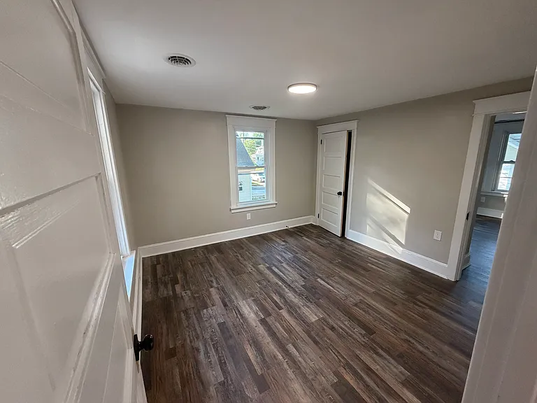 3 Delaware Ave #2 — Photo 6