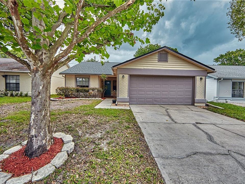 1st image of 1065 Abell Cir