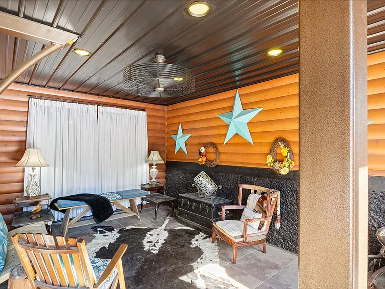 141 Rocksalot Dr — Photo 15