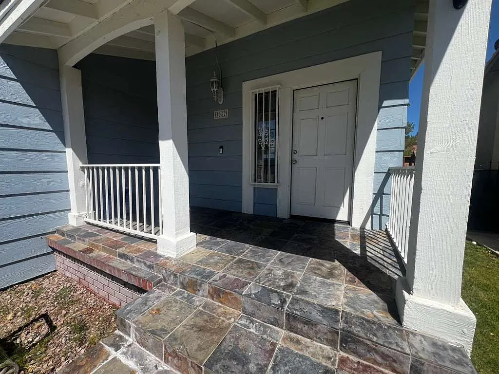 3052 Waterview Dr — Photo 4