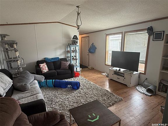 3rd image of UNIT 48-106 1st AVENUE SW
