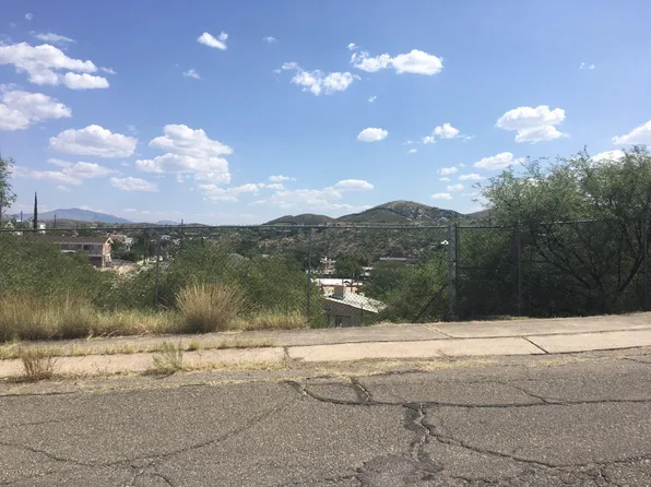 590 N Sonoita Ave #16, Nogales, AZ 85621