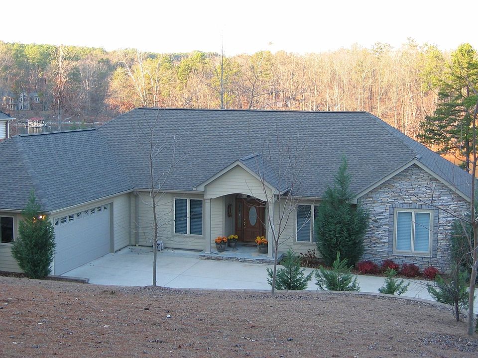 5 Bedroom Home with over 4500 sq ft.